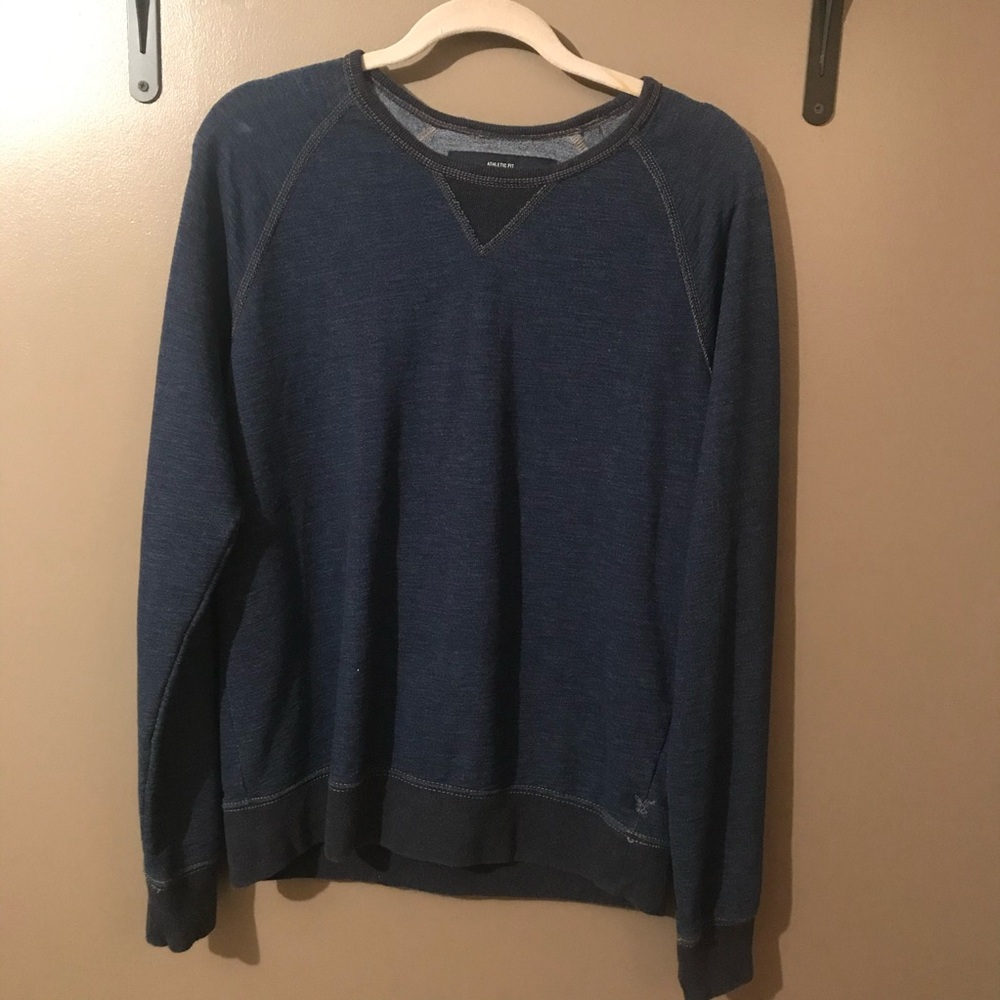 Men’s American Eagle sweatshirt